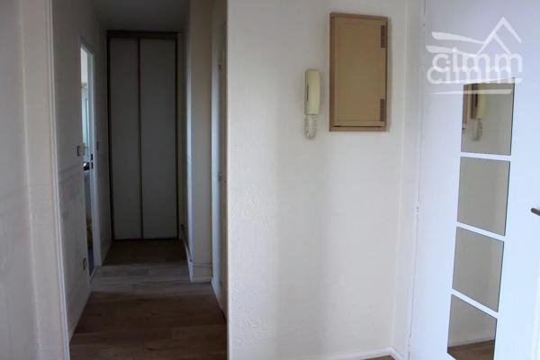 Proche gare et toutes commodités : un appartement de type 1 de 29 m² situé au Bois St Denis