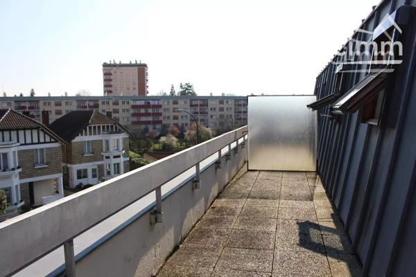 Proche gare et toutes commodités : un appartement de type 1 de 29 m² situé au Bois St Denis