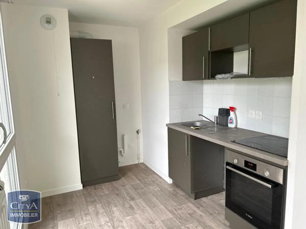 Appartement à louer 2 pièces 45.37m² Chevry-Cossigny (77173)