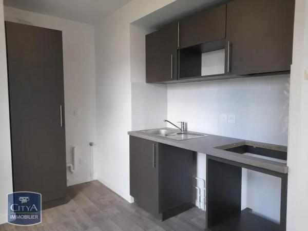 Appartement à louer 2 pièces 45.37m² Chevry-Cossigny (77173)