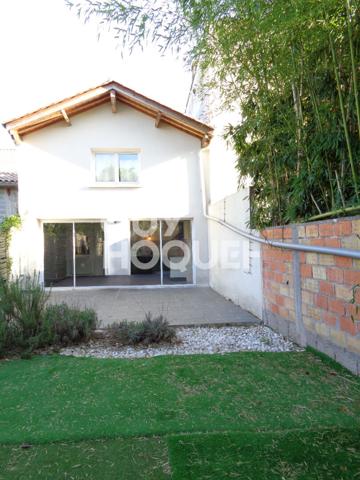 Maison de ville Marmande, 3 chambres et jardin.