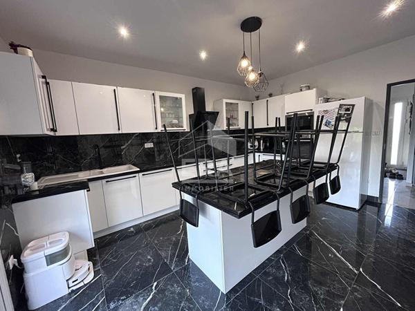 Maison Noyon 8 pièce(s) 170 m2