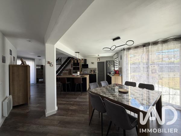 Maison à vendre 7 pièces 126 m² La Suze-sur-Sarthe