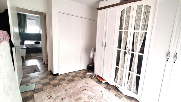 Appartement à vendre 3 pièces PORT DE BOUC (13) LES COMTES AVEC PLACE DE PARKING PRIVEE ET CAVE