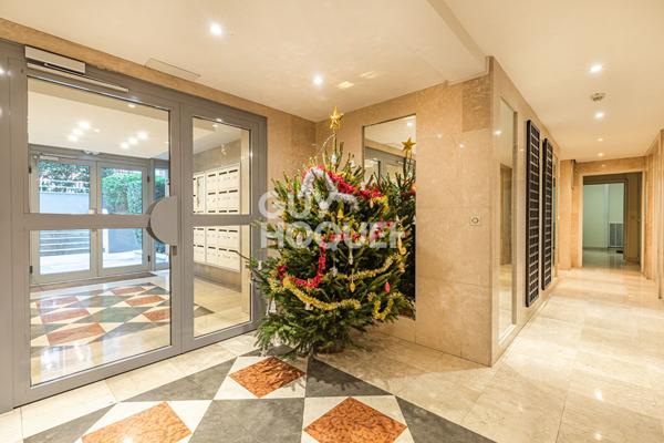 PARIS 15 - Appartement Paris - 5 pièces 110 m2