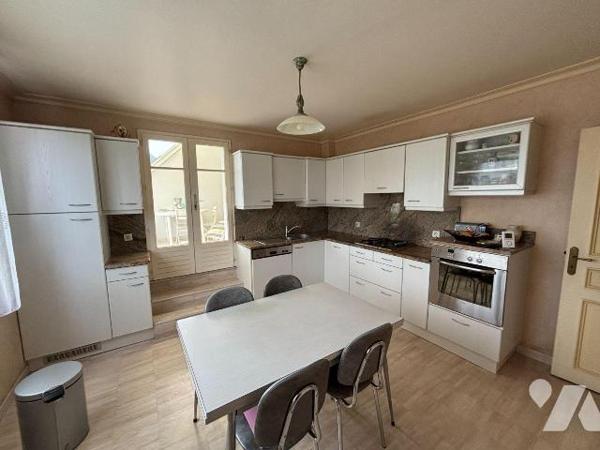 Maison a Vendre à BRIEC , en Finistère Sud (29), en Centre Ville, en EXCLUSIVITE, Maison Tradit...