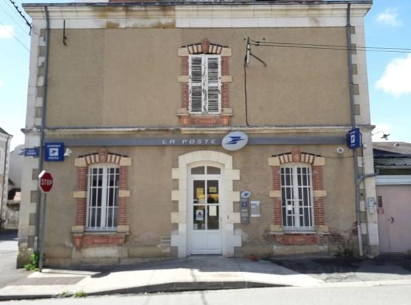 Immeuble à vendre |  Neuvy-Saint-Sépulchre |  240 m²