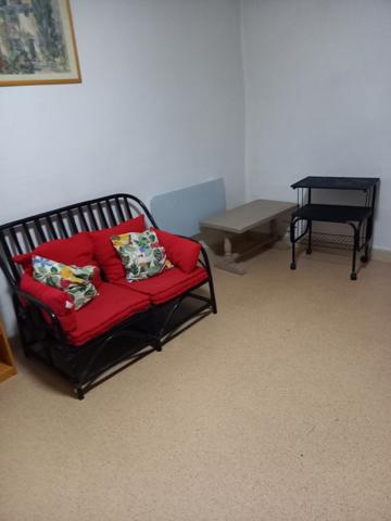 AURILLAC (15) Lot de 3 appartements loués