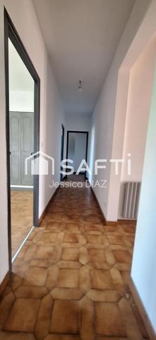 Maison de plein pied, 3 chambres, garage double