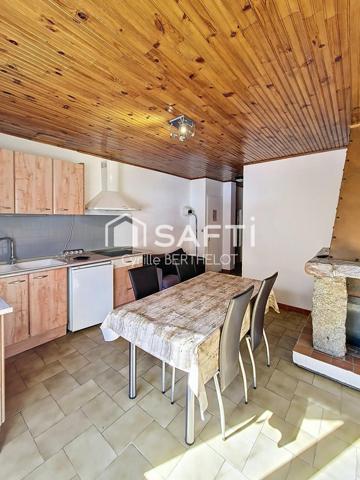 **Deux appartements – Fort potentiel locatif – Cœur de village**