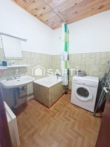 **Deux appartements – Fort potentiel locatif – Cœur de village**