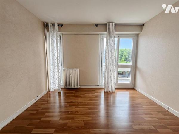 ANGERS, RUE SAINT NICOLAS - T4, Balcon, cave et stationnement