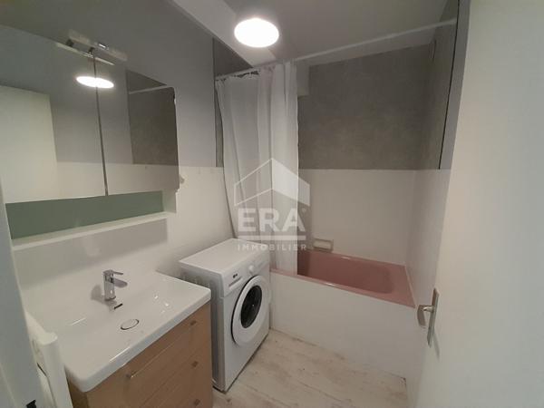 A louer à Châteauroux proche gare appartement rénové type 2 meublé