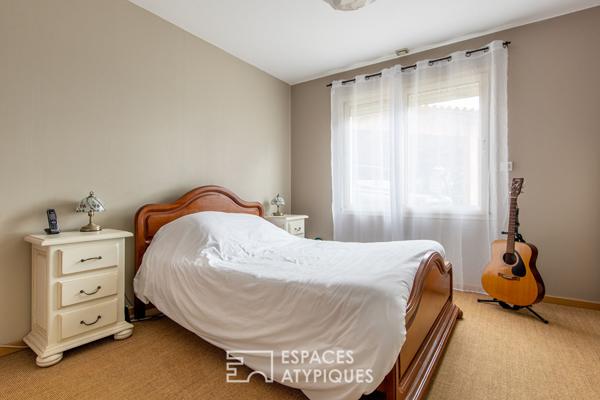 Ensemble immobilier avec chambres d’hôte et piscine