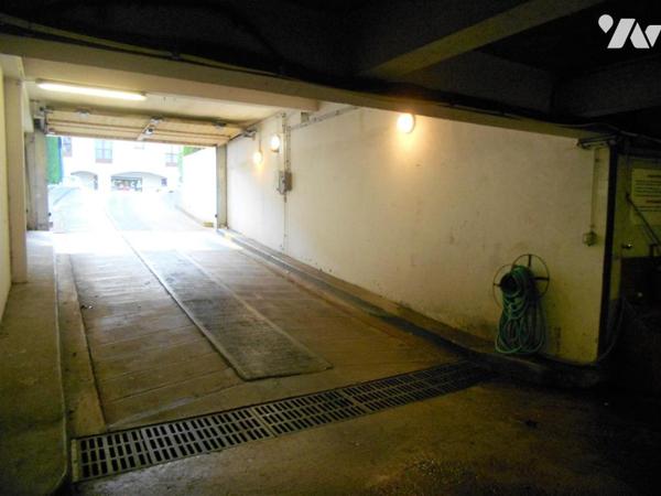 Parking en sous-sol situé en hyper centre de RAMBOUILLET