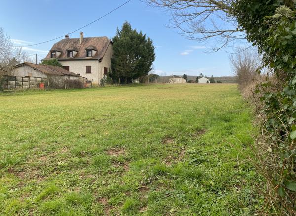 Terrain à bâtir viabilisé de 1 155 m² Cahors (46) Cahors