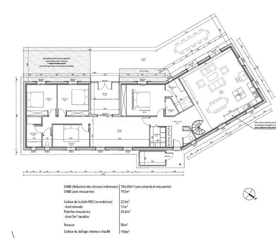 🌿 Terrain de 8 782 m² avec projet de construction déjà lancé ! 🌿

VISITE SUR DEMANDE

Vous rêvez de construire votre maison dans un environnement paisible tout en gagnant un temps précieux sur les démarches administratives ? Cette propriété est faite pour vous !

Sur un terrain de 8 782 m², dont une partie est constructible, de nombreux travaux ont déjà été réalisés pour vous permettre de concrétiser rapidement votre projet.

Vous bénéficierez notamment :

d'un vide sanitaire déjà commencé,
des plans d'architecte validés en mairie,
d'une dalle de garage déjà réalisée.

En attendant la construction de votre future maison, vous pourrez profiter d'un mobil-home climatisé, raccordé à l'eau et à l'électricité, offrant un véritable confort sur place.

Le terrain comprend également :

une fosse toutes eaux conforme,
un chalet offrant un espace de rangement supplémentaire.

Un bien rare, idéal pour un projet de résidence principale, secondaire ou pour toute personne souhaitant construire sans repartir de zéro.