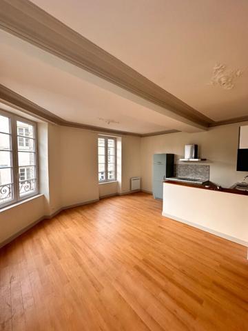 Appartement T1 bis - Place Napoléon - Pentagone La Roche Sur Yon - EXCLUSIVITE AMANDA