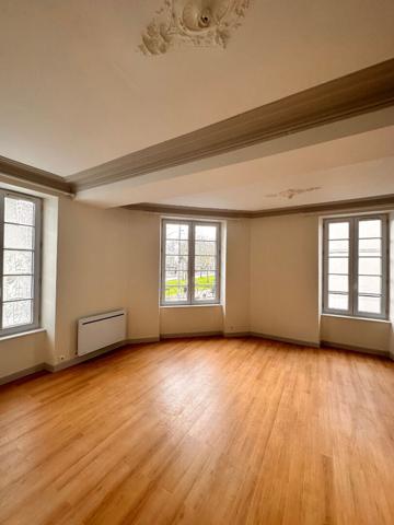 Appartement T1 bis - Place Napoléon - Pentagone La Roche Sur Yon - EXCLUSIVITE AMANDA