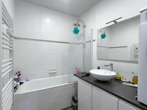 A VENDRE Appartement type 2Bis 60 m² - Stationnement -Angers La Madeleine