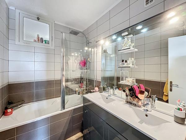 Appartement 4 pièces - 70 m² Exclusivité efficity