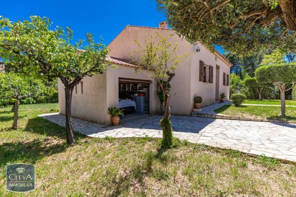Maison à vendre 4 pièces 75m² Ollioules (83190)