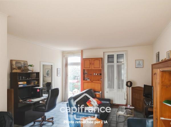 Maison de plain pied à vendre 3 pièces SAINT JEAN D'ANGELY (17) avec jardin et garage, proche commerces