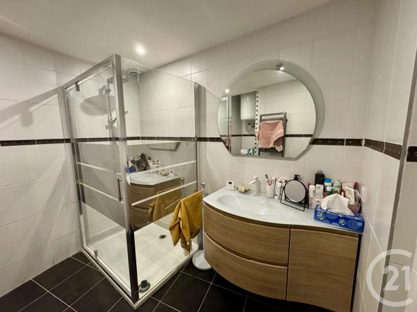 Appartement T2 à vendre  2 pièces - 46 m 2   ANNECY  - 74