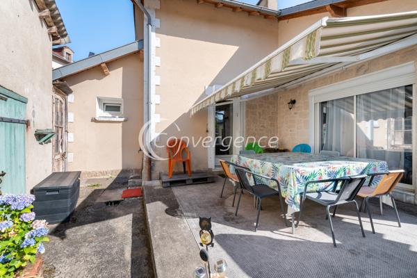 Maison
                                                                                                                                                                                                                                                                                                                        4 pièce(s)                                                                                                                                                                                                          2 chambre(s)                                                                                                                                                                                                          83  m²