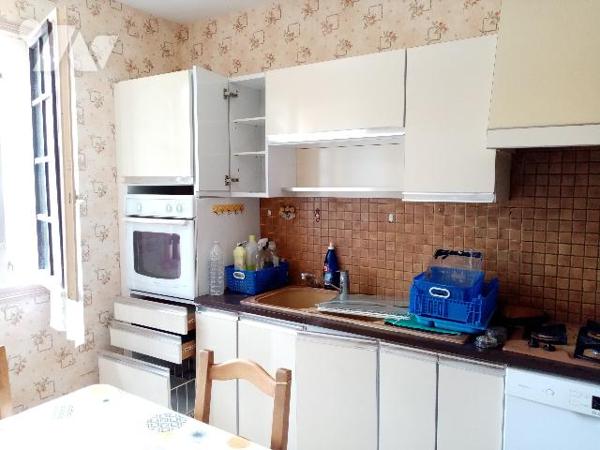 Pavillon dans un bourg avec commerces, proche de LA CHARITE SUR LOIRE