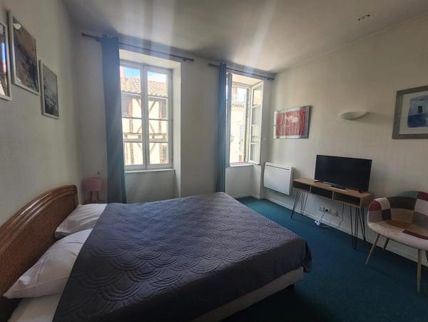 Immobilier Nérac (47600) – Fonds de commerce 738m2 – 95 000 €