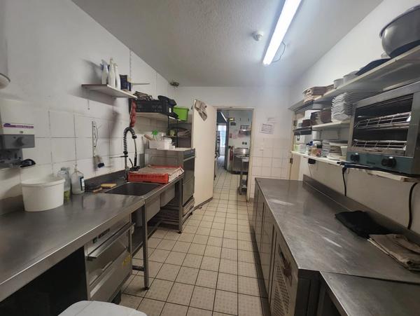 Immobilier Nérac (47600) – Fonds de commerce 738m2 – 95 000 €