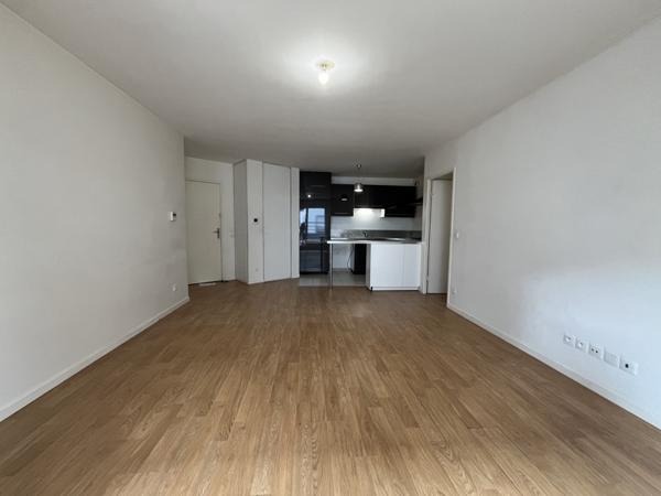 Appartement à vendre 211 500 € Saint-Ouen-l'Aumône 3 p 64 m² DPE C