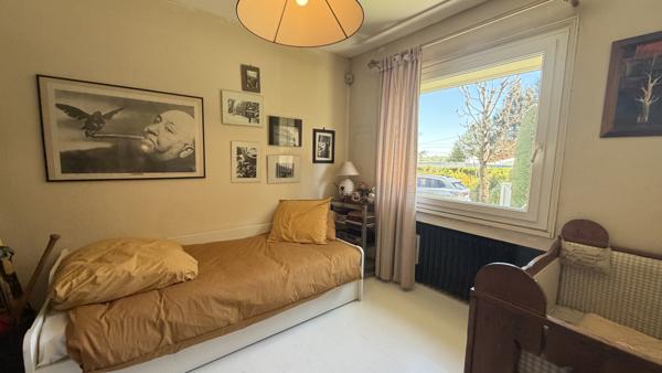 Saint-Chamond (42400) Belle propriété de 222m² sur 2255 m² de terrain arboré avec piscine dans un secteur privilégié