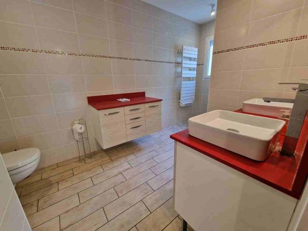 Maison 8 pièce(s) 4 chambre(s) 191 m²