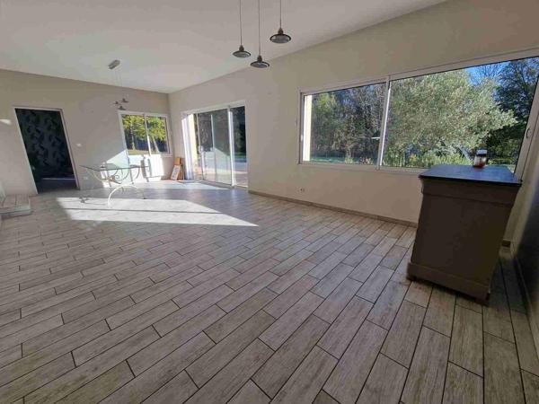 Maison 8 pièce(s) 4 chambre(s) 191 m²