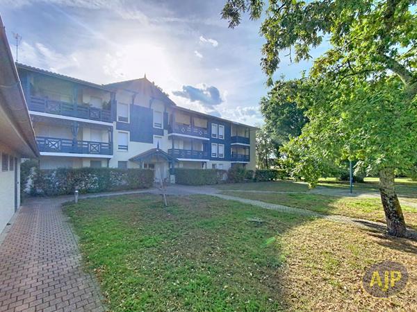 Appartement à louer Audenge : 2 pièces, 45m² avec 1 chambre(s) à 757€ - AJP Immobilier Audenge