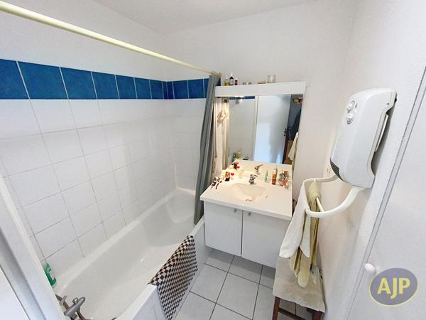 Appartement à louer Audenge : 2 pièces, 45m² avec 1 chambre(s) à 757€ - AJP Immobilier Audenge