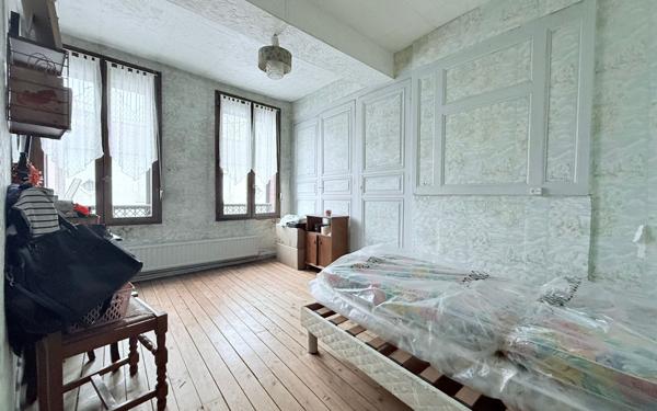 Maison à vendre    4 pièces •  Guise