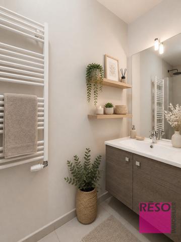 Belle maison familiale avec jardin, vue dégagée et prestations soignées