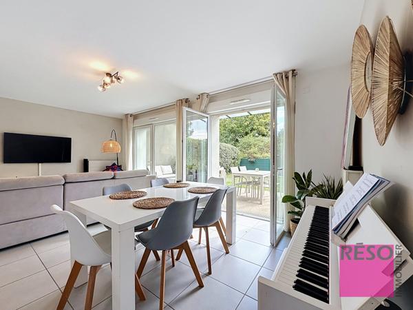 Belle maison familiale avec jardin, vue dégagée et prestations soignées