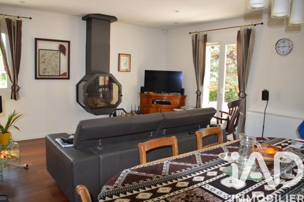 Maison à vendre 7 pièces 266 m² Mérignac