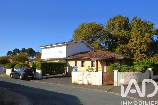 Maison à vendre 7 pièces 266 m² Mérignac