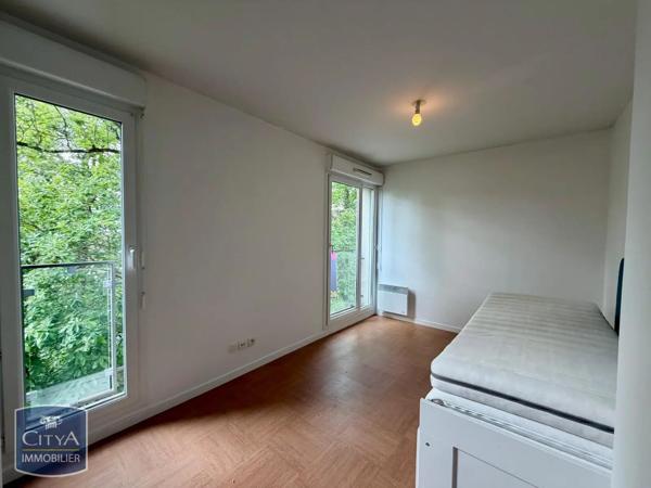 Appartement à louer 3 pièces 63.84m² Tours (37200)