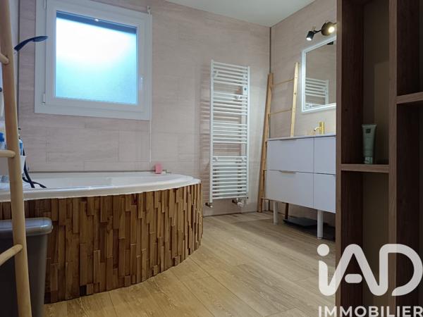 Maison à vendre 6 pièces 147 m² Romans-sur-Isère