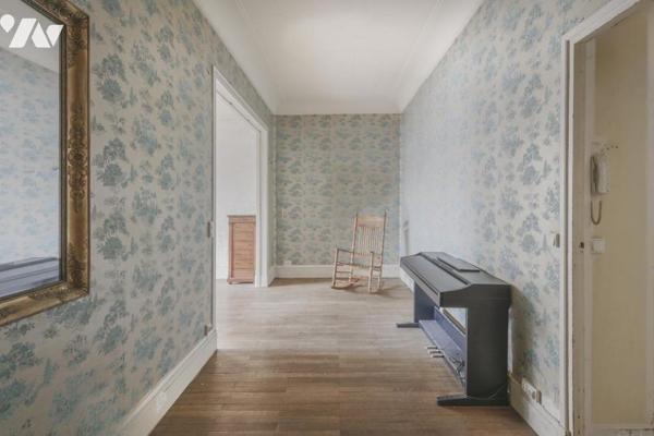 Appartement-deux caves-parking Paris 17