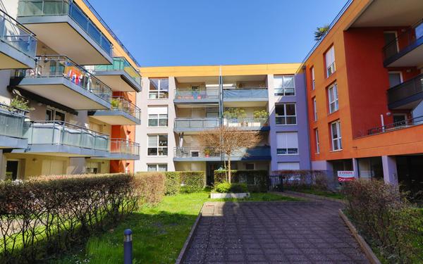 Appartement à vendre    2 pièces • 45 m2 Colmar