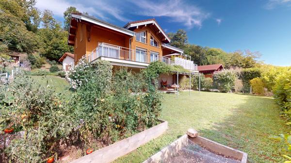 Maison Leyment 6 pièce(s) 179 m2