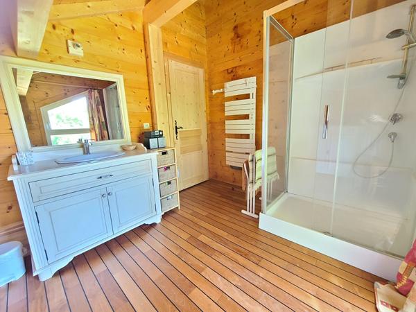 Maison Leyment 6 pièce(s) 179 m2