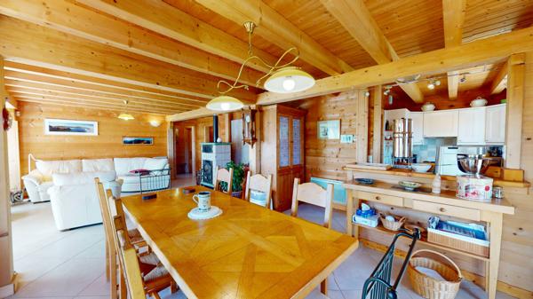 Maison Leyment 6 pièce(s) 179 m2